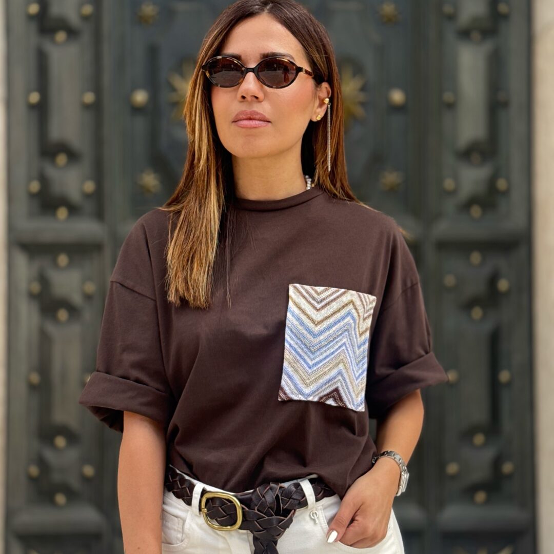 Maglia tasca fantasia